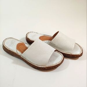 Børn - White Slip-On Sandals women's size 6